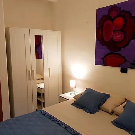 Rooms In The Beach-3